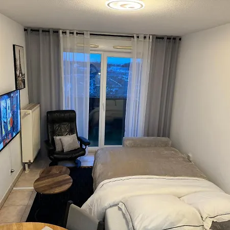 Apartment Calme Avec Balcon, A 4km Du Centre, Parking, Wi-fi, Netflix Gratuit *