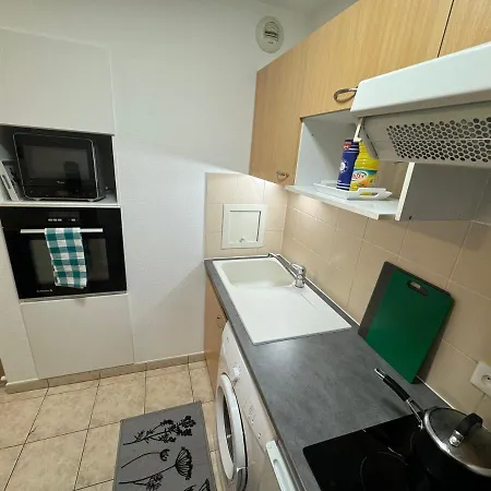 Calme Avec Balcon, A 4km Du Centre, Parking, Wi-fi, Netflix Gratuit * Страсбург